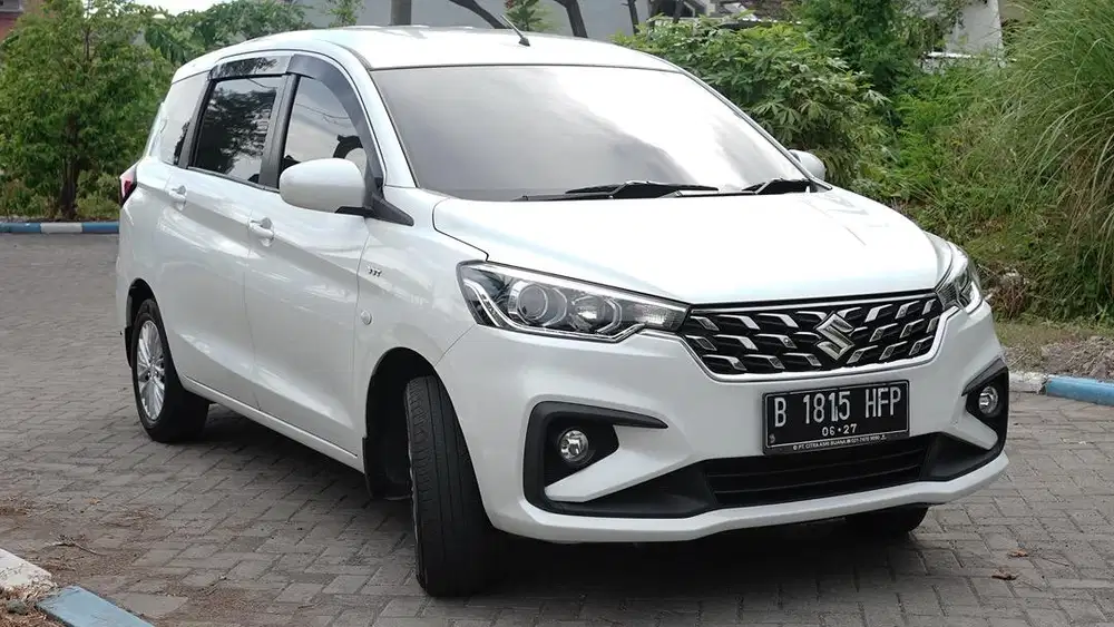 Suzuki Ertiga 2022 GL AT Matic Automatic Putih