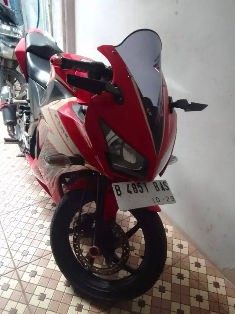 cbr 2015 tangan pertama