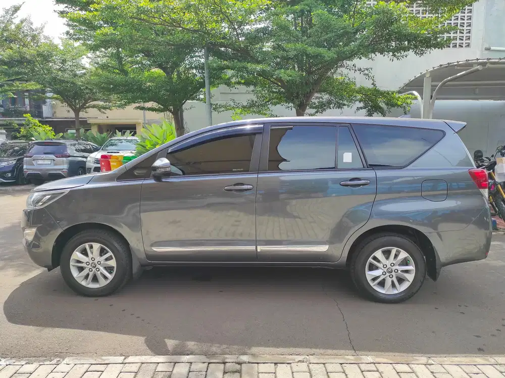 Toyota Kijang Innova 2018 Bensin