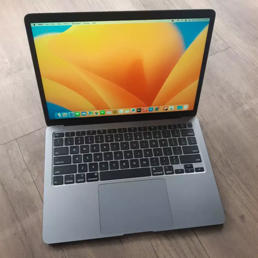 Macbook air 2020 core i3 ram 8gb ssd 256gb mulus bisa cod