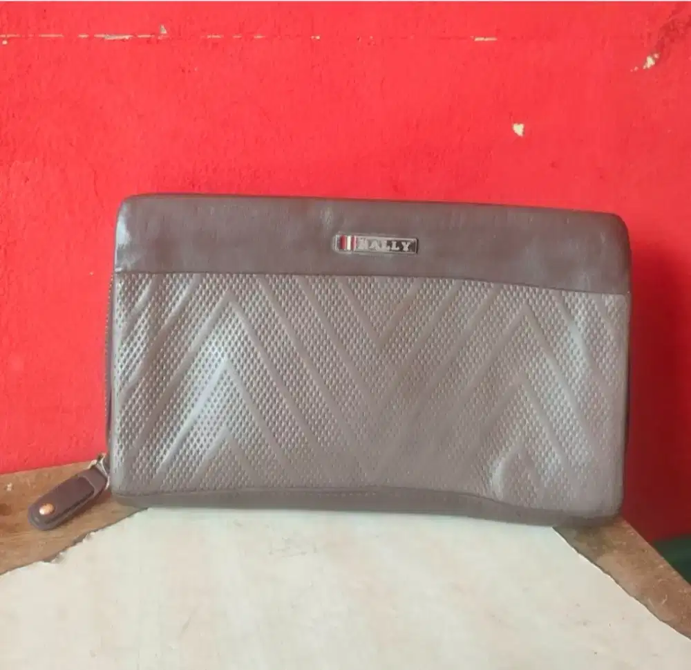 Dompet panjang kulit