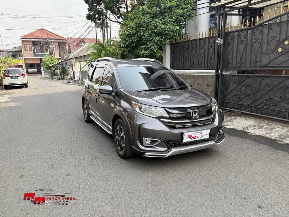 Honda BR-V Prestige 1.5 AT 2020 Abu-Abu