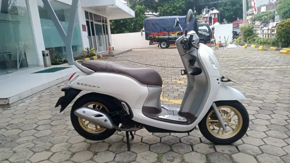 Scoopy Th 2021 Remote Istimewa