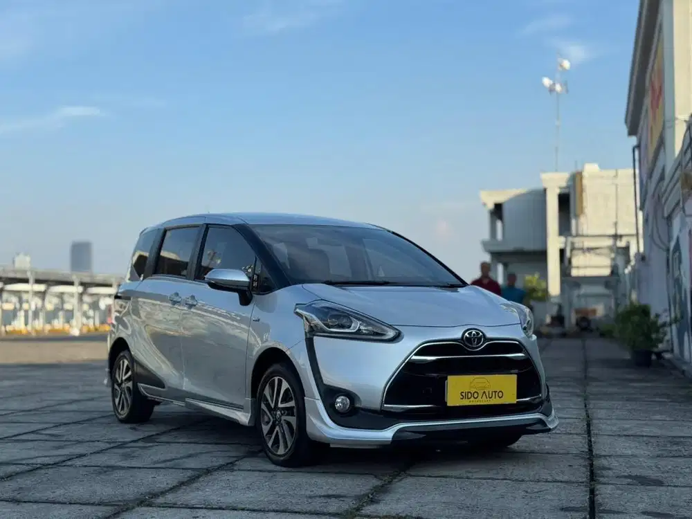 Toyota Sienta Q 2016