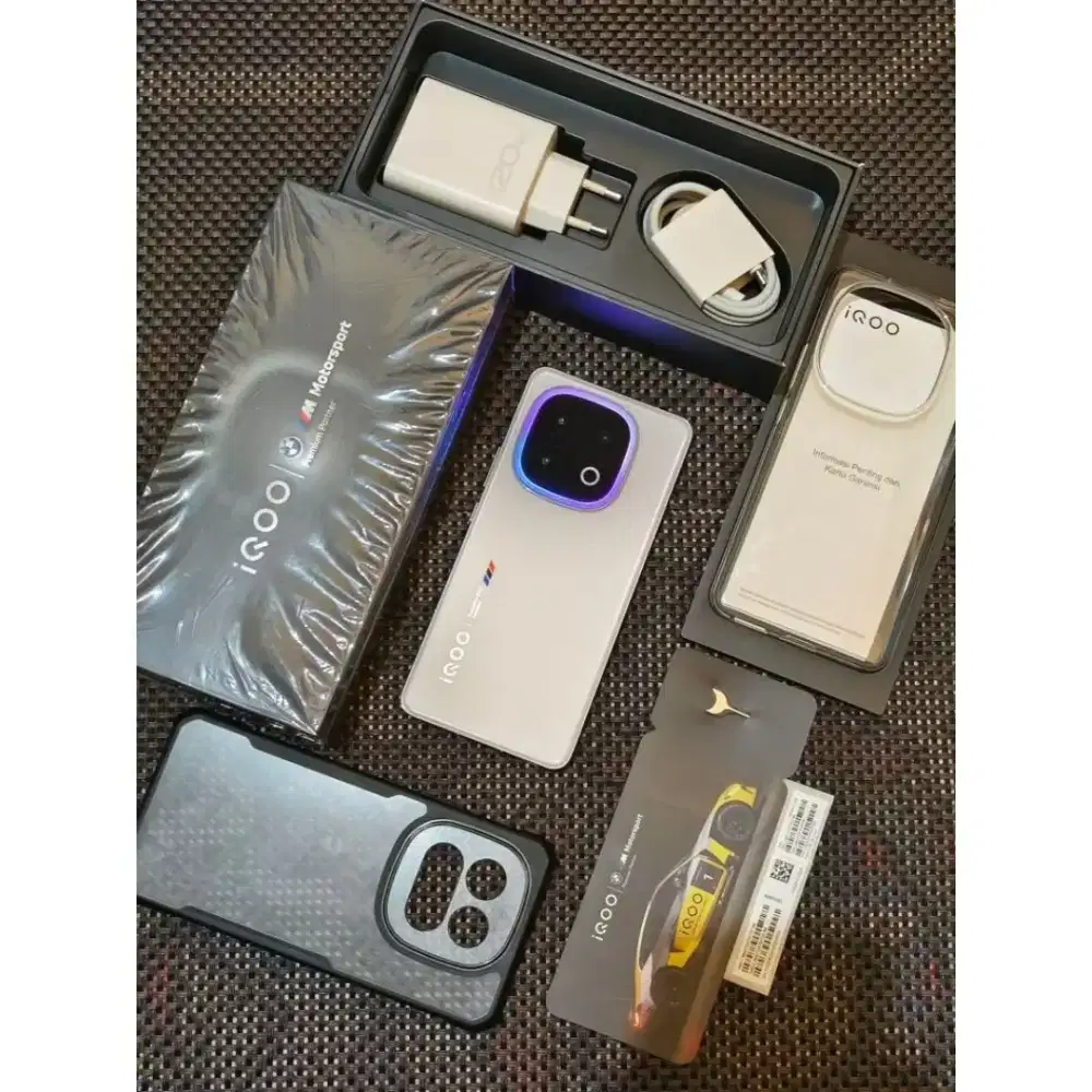 IQOO 13 ram 12/256 fullset bergaransi