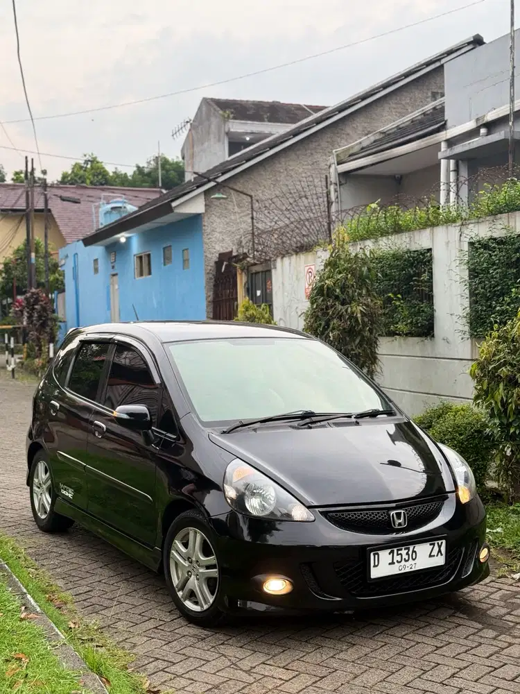 Jazz VTEC MMC Top Grade AT 2007 Dual Airbag, ABS, lengkap pajak isi