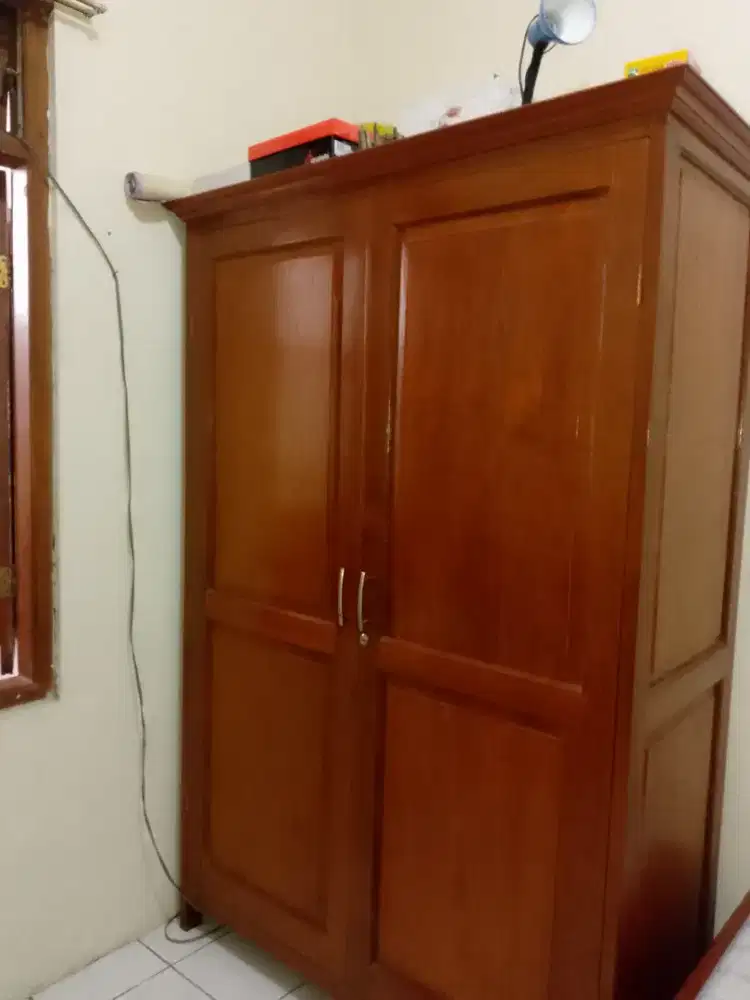 JUAL CEPAT LEMARI JATI