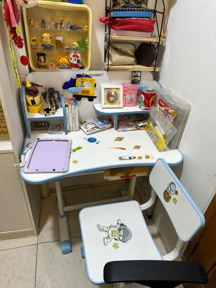 dijual cepat meja belajar anak astronot bahan bagus kokoh import