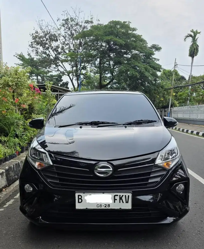 New Sigra R AutoMATIC