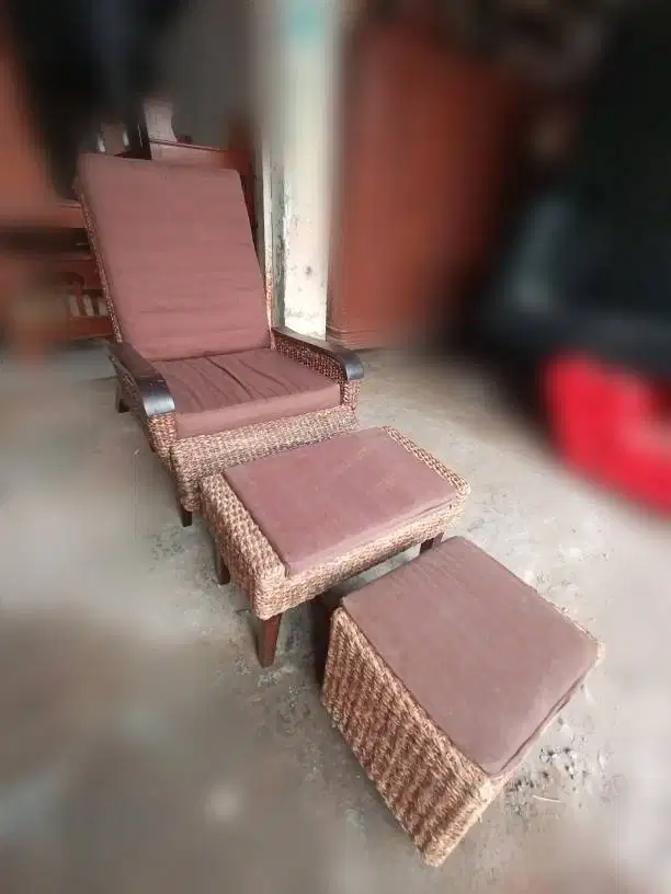 Kursi Pijat Rotan + 2 bangku