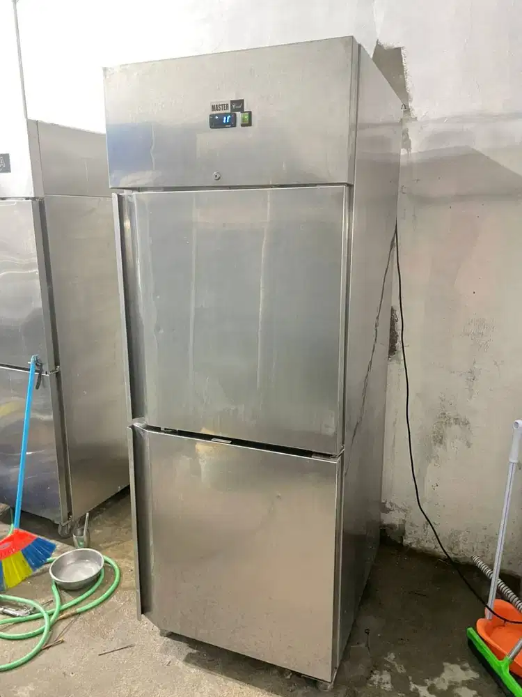 Upright Chiller