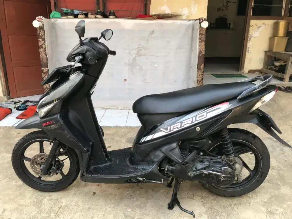 Vario 110 2010 karbu
