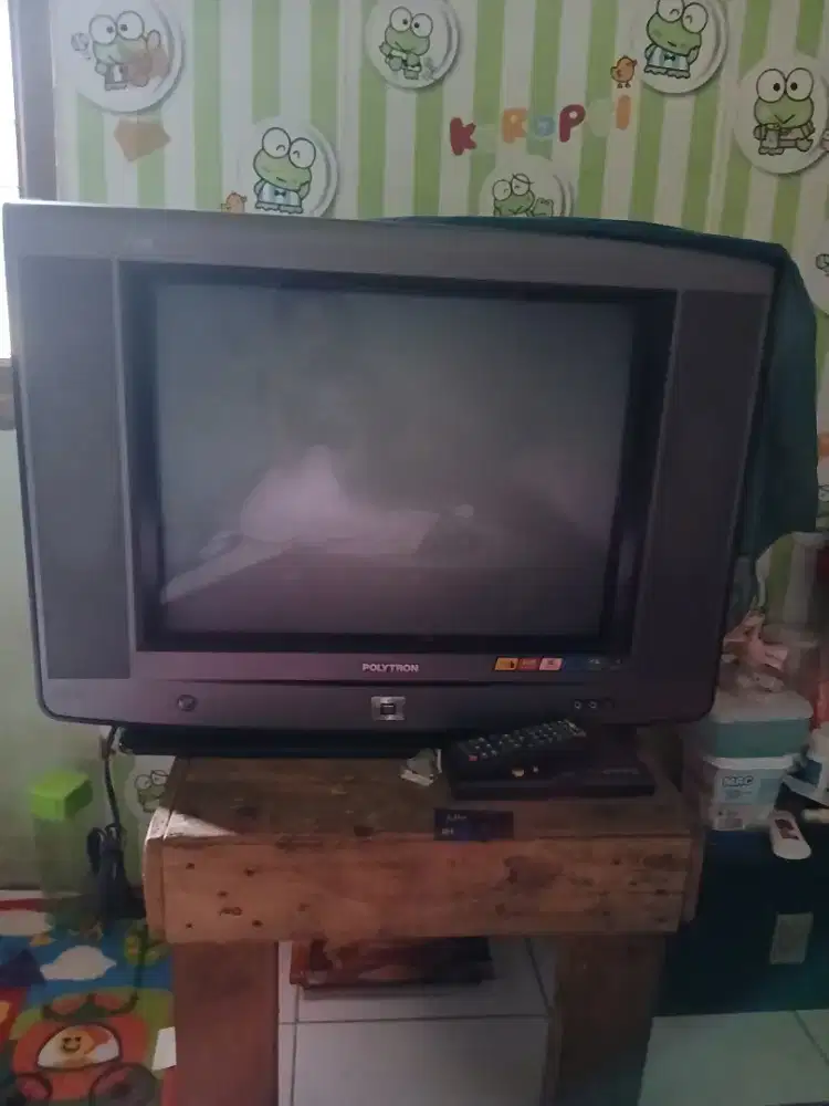 Tv polytron tabung u slim