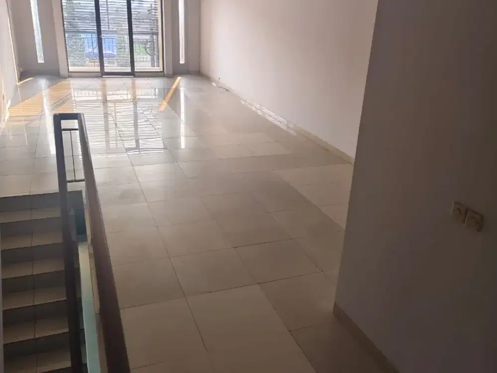 Ruko 2 Lt Siap Pakai Area Mekar Wangi