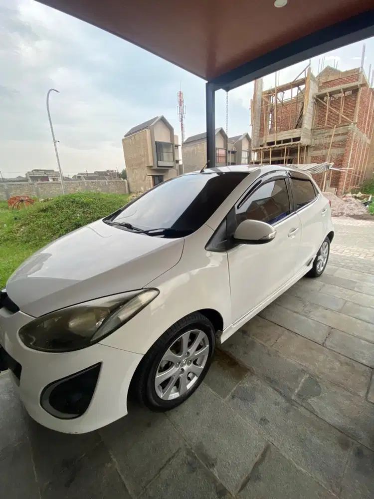 Mazda 2 2013 Bensin