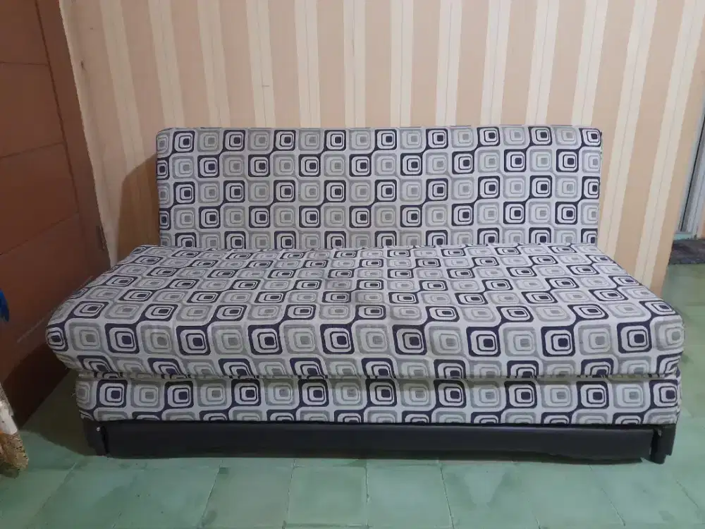 Dijual sofa bed lipat