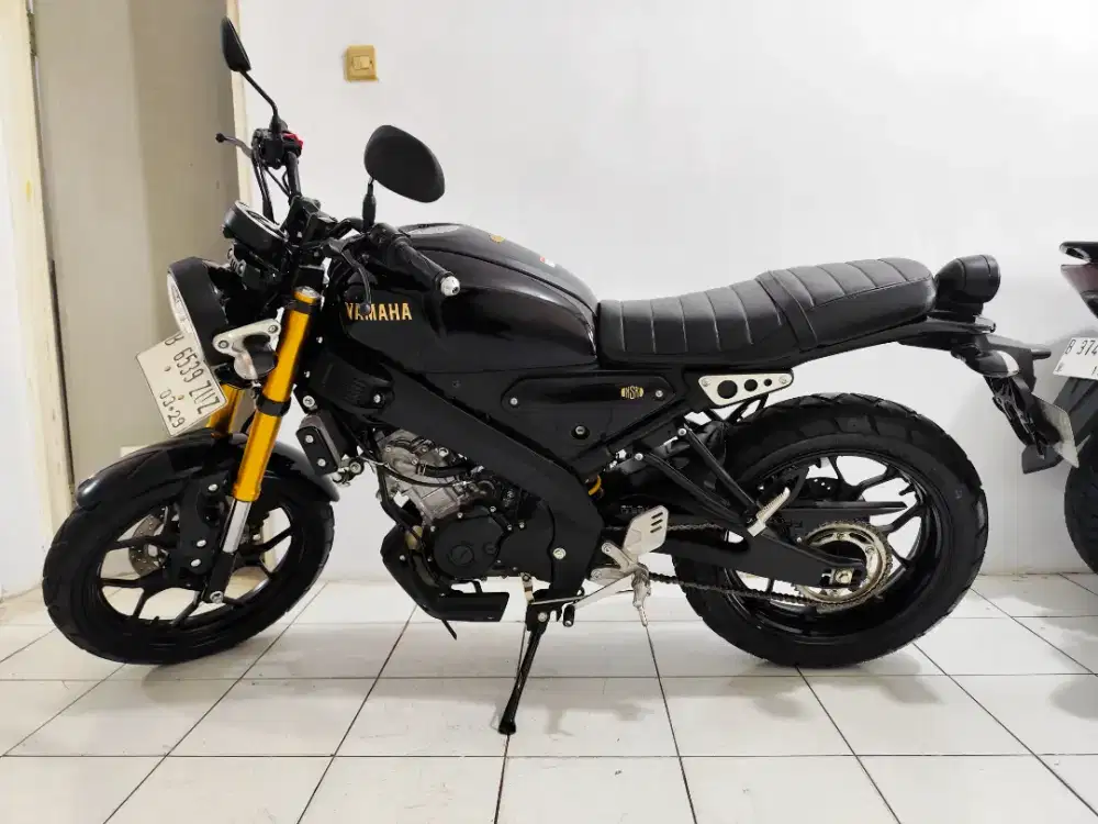 YAMAHA XSR 2024 KM 4 RB AN MULUS ORI