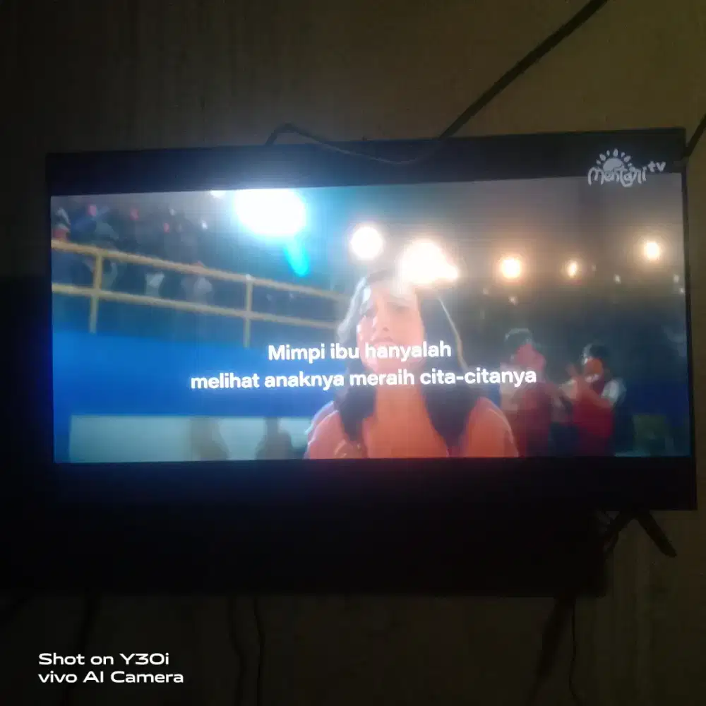 Tv tcl 43 inchi