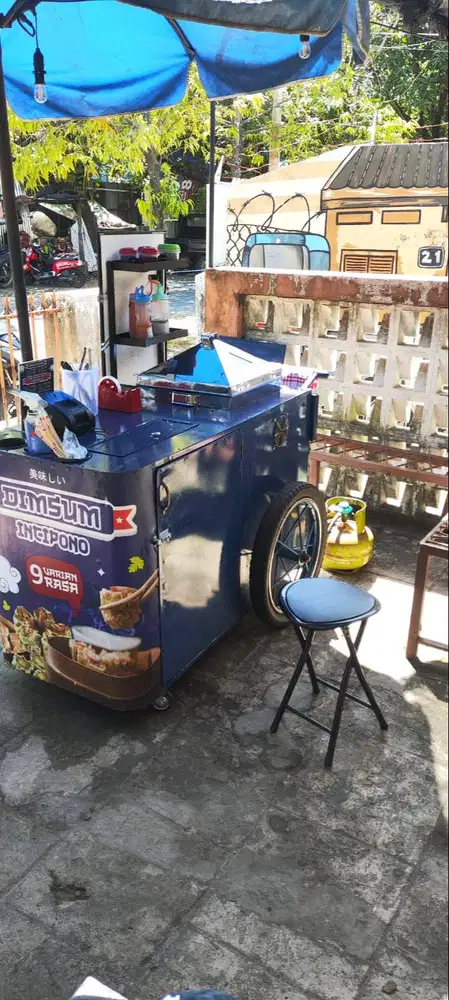 Dicari SPG Perempuan