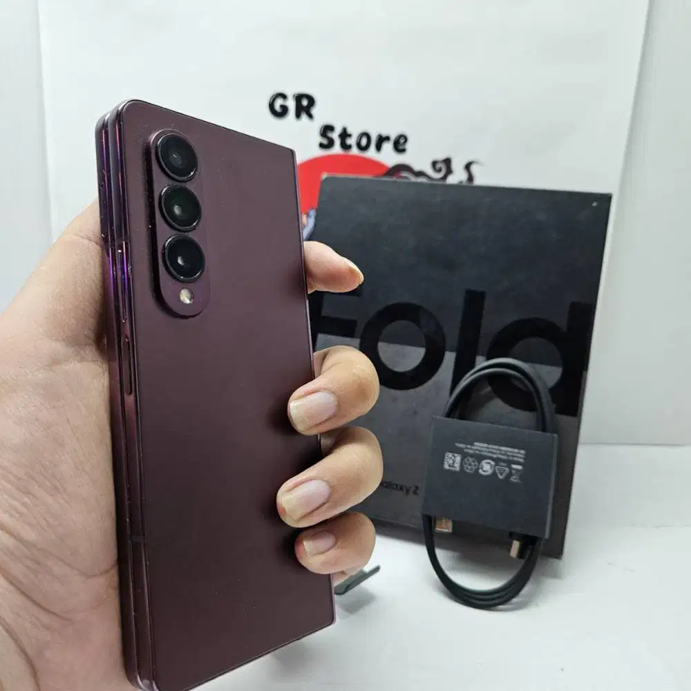 Samsung Galaxy Z Fold 4 Burgundy 12/512 Fullset Sein