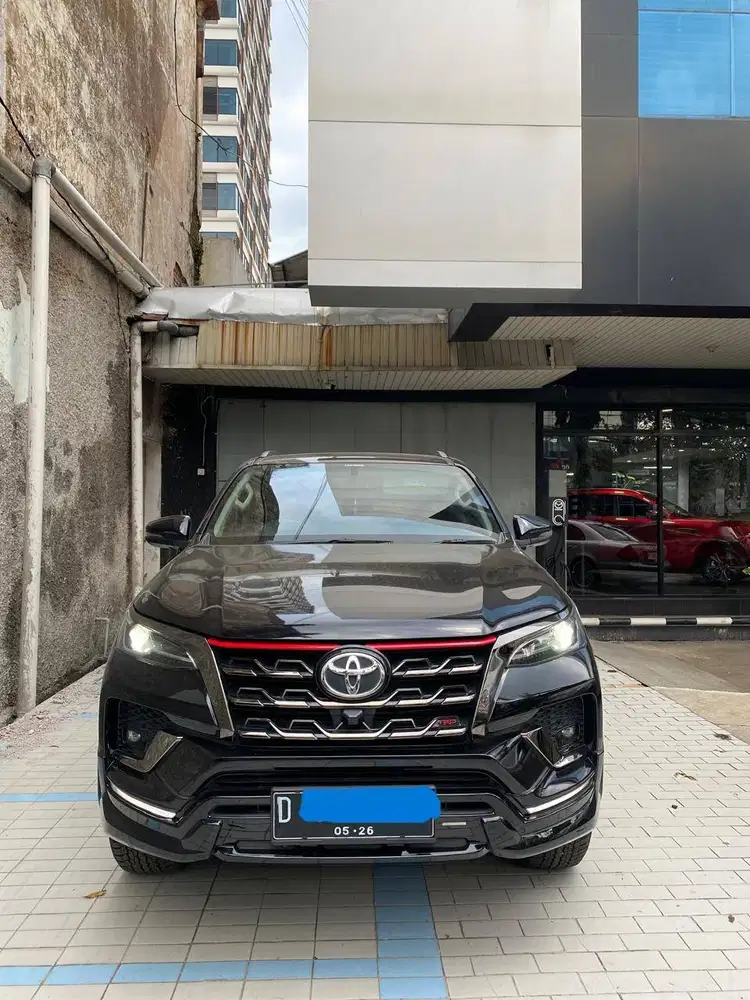 Toyota Fortuner Diesel TRD (2021)