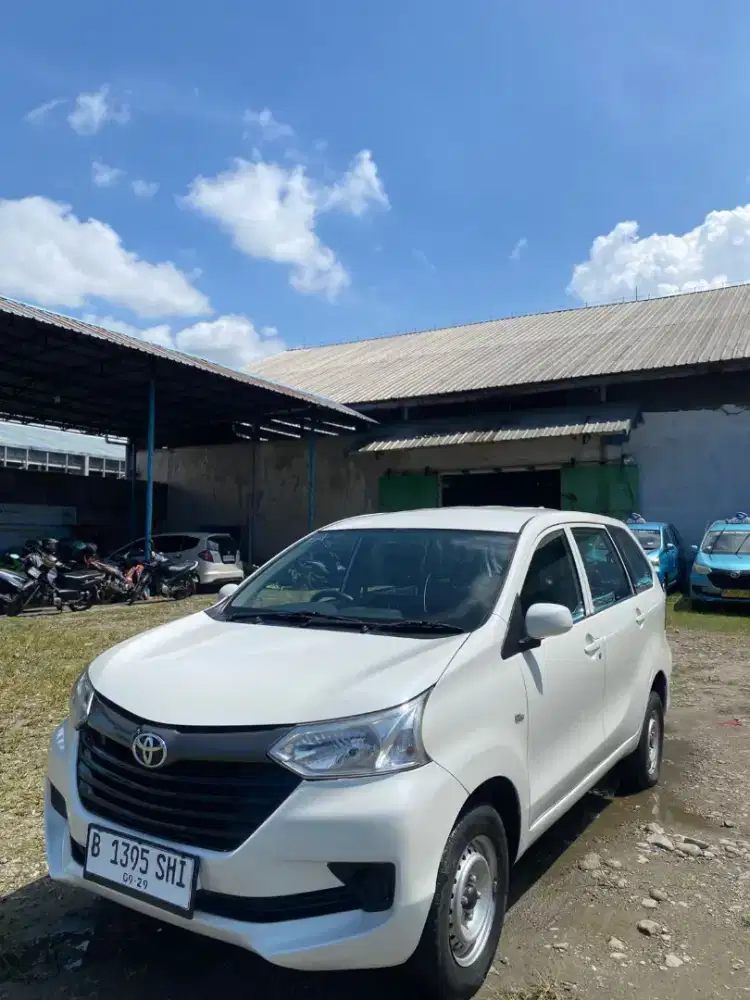 Mobil bekas murah Padang
