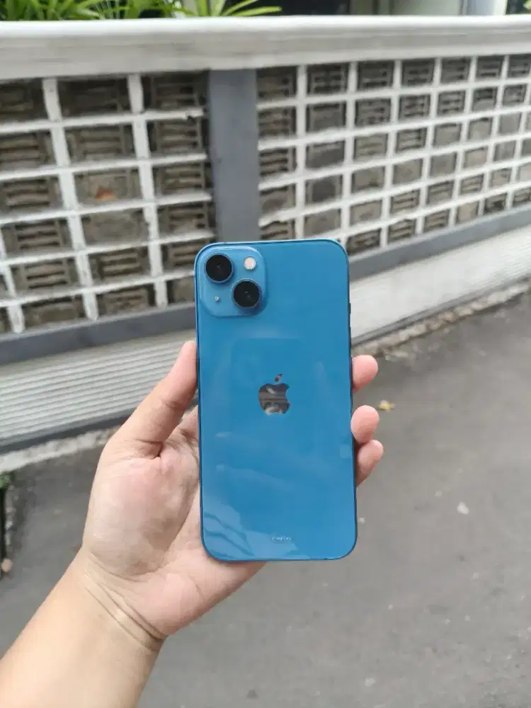 iPhone 13 128gb iBox