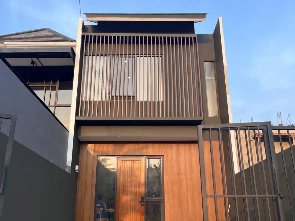 RUMAH DENGAN KONSEP MODERN ALA JEPANG! LOKASI BAGUS DAN BEBAS BANJIR