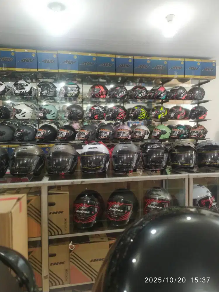 Lowongan kerja karyawan pria toko helm jakarta timur