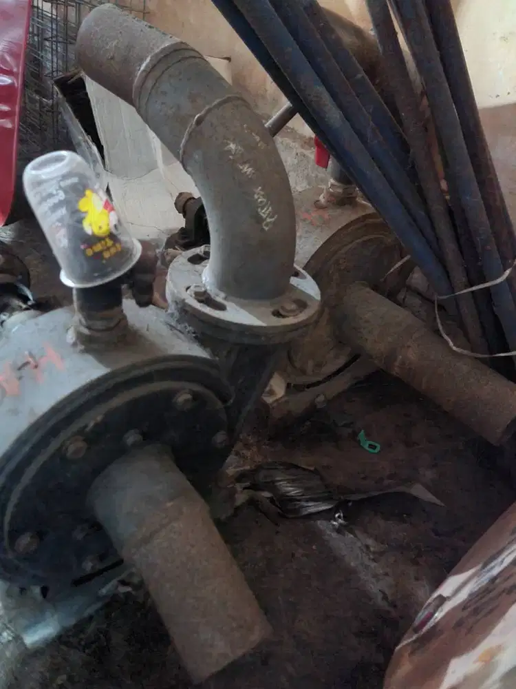 Di jual cepat  2 unit pompa qeong selang 4 bekas rasa baru