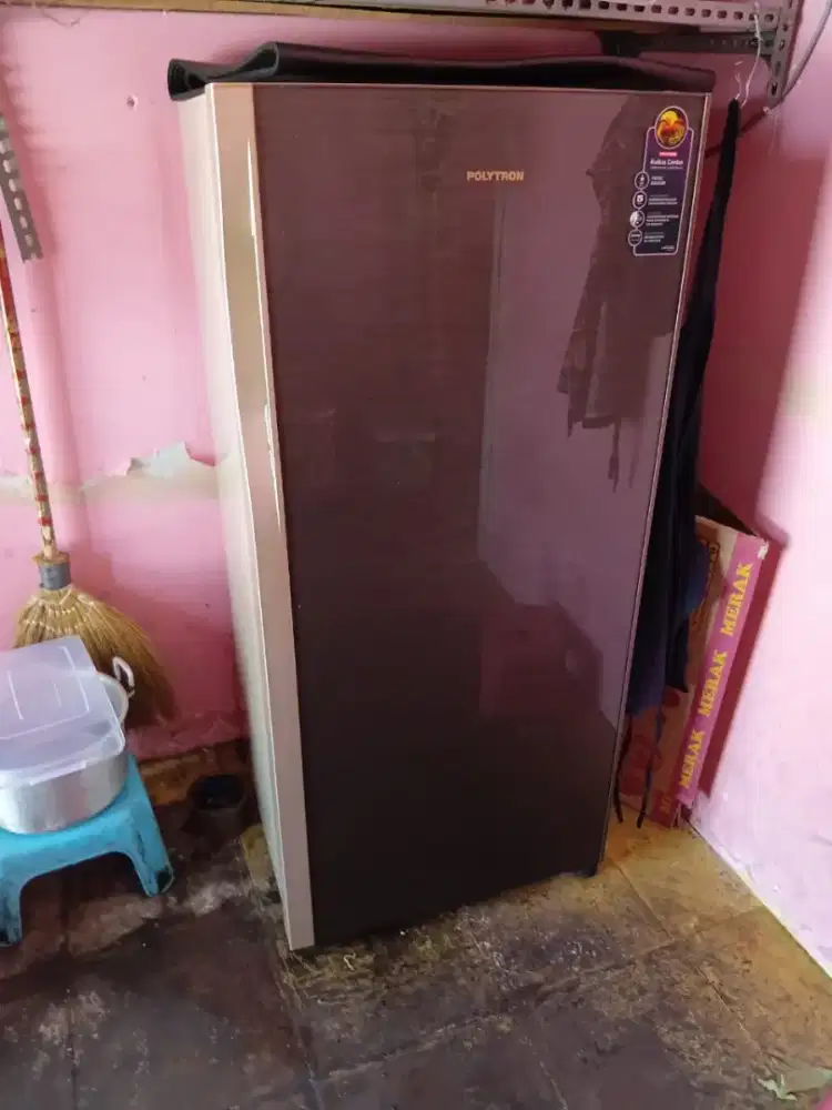 Kulkas Polytron 1 pintu