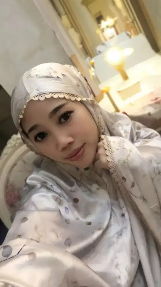 Cari pekerjaan apa saja yang penting halal