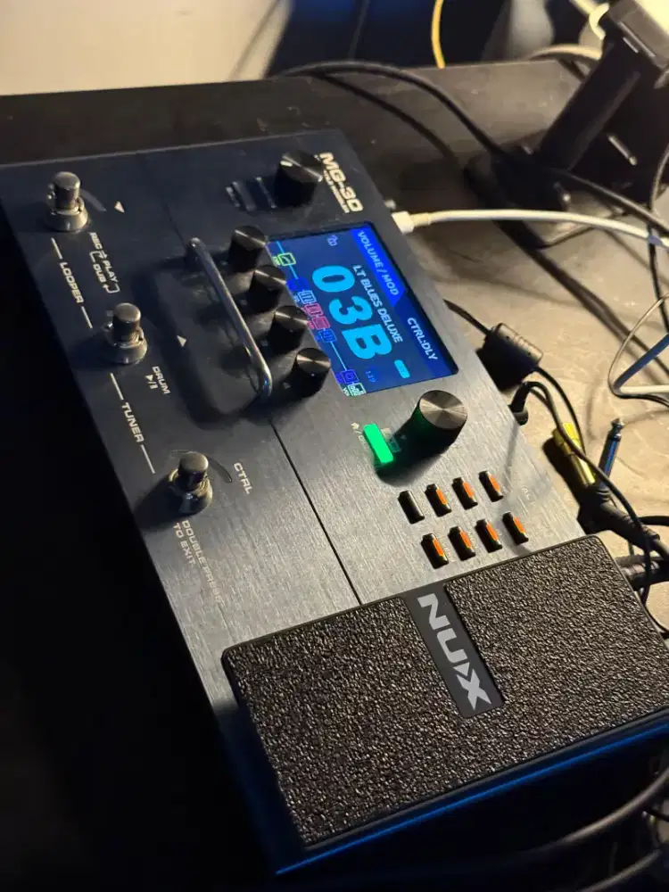 NUX MG 30 - DIGITAL MULTI EFFECT