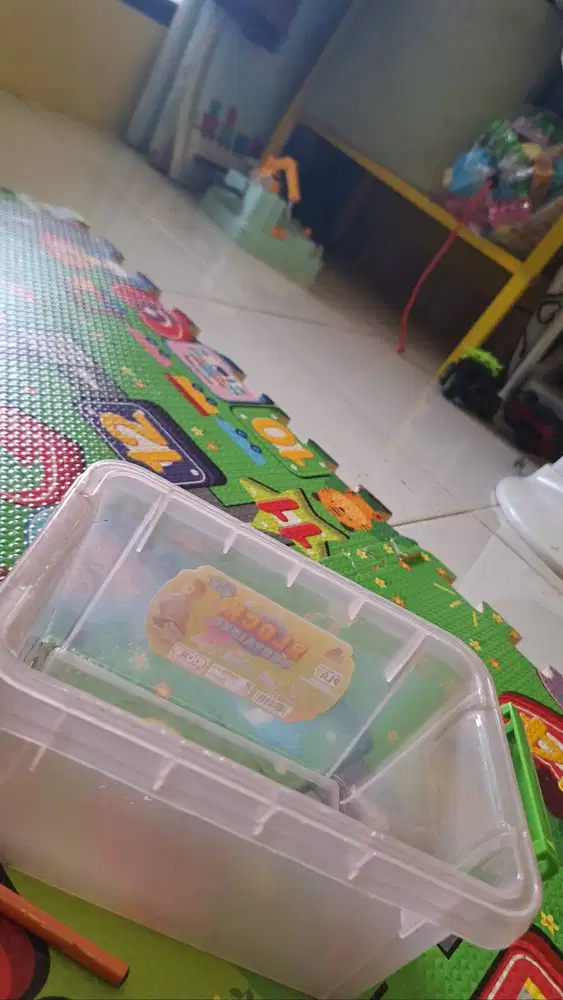 Dicari penjaga anak dan ART
