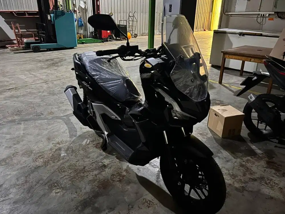 Dijual ADV 160 Hitam CBS tahun 2025 (oktober)