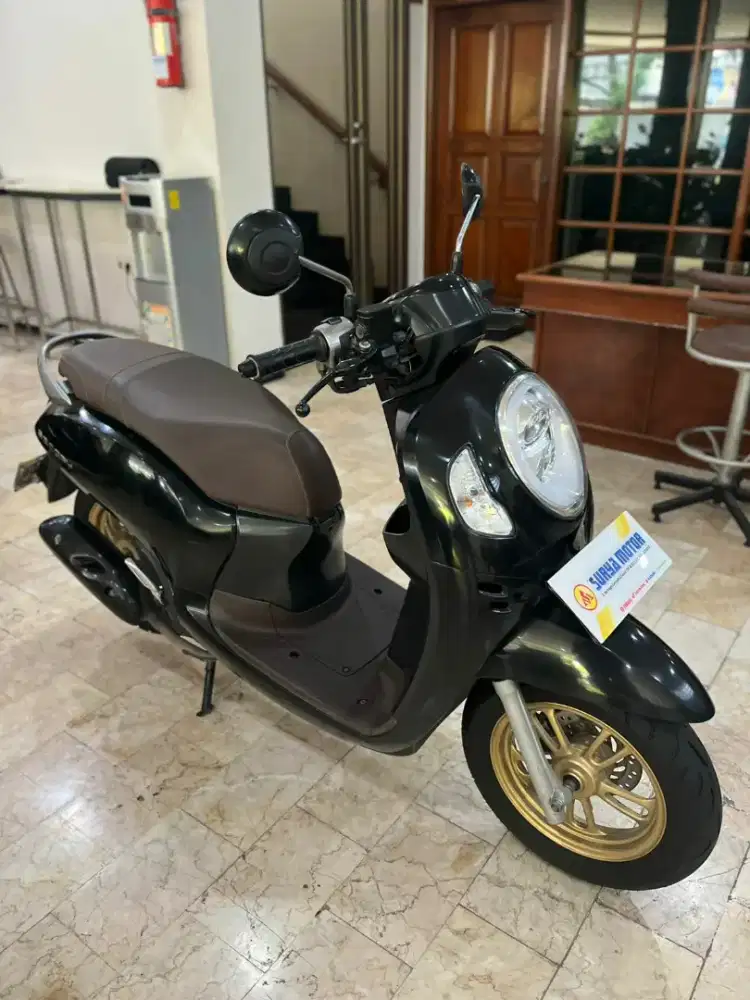 Scoopy Prestige Tahun 2021