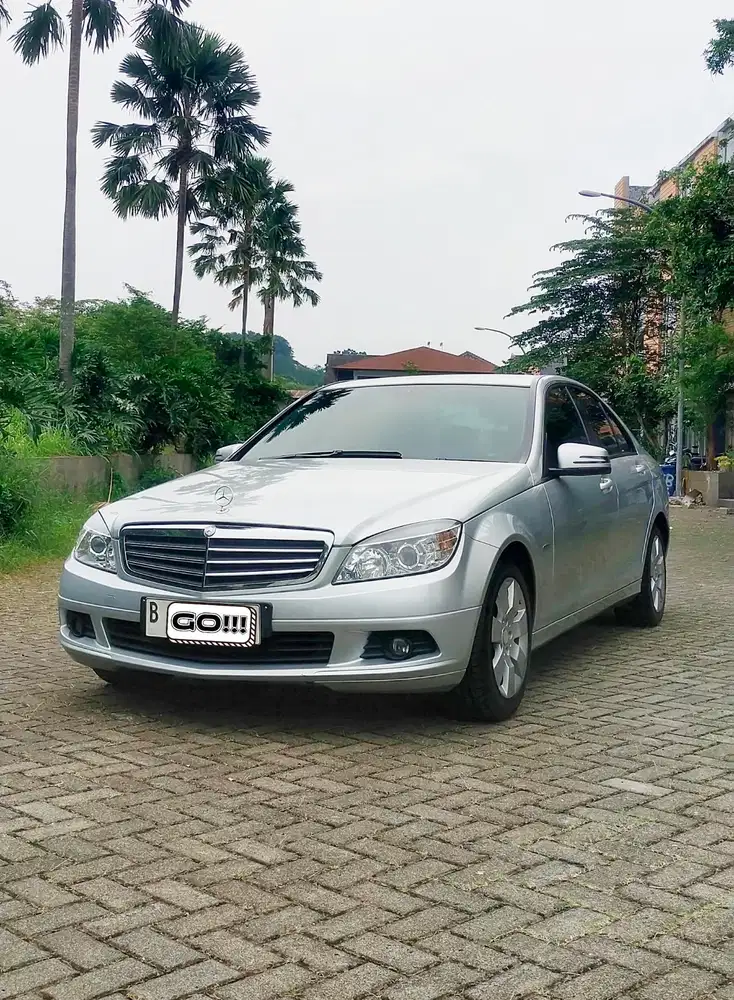 Mercedes-Benz C200 CGI