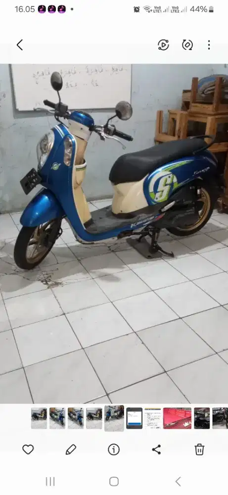 Honda Scoopy tahun 2016 warna biru