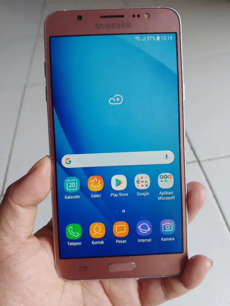 samsung j7(2016) ram 2/16