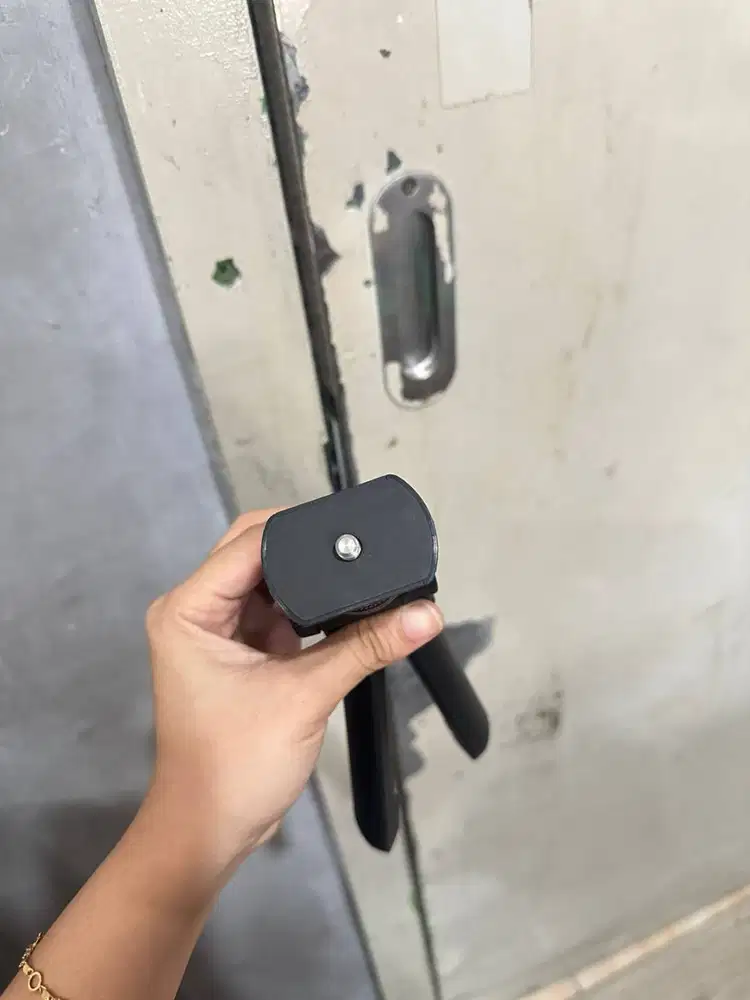 SONY GRIP GP-VPT2BT SHOOTING