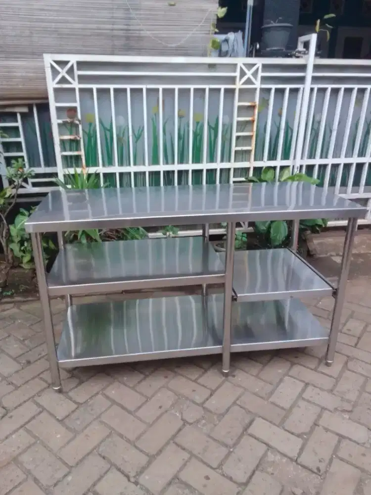 Meja 2 susun plus uppershelf