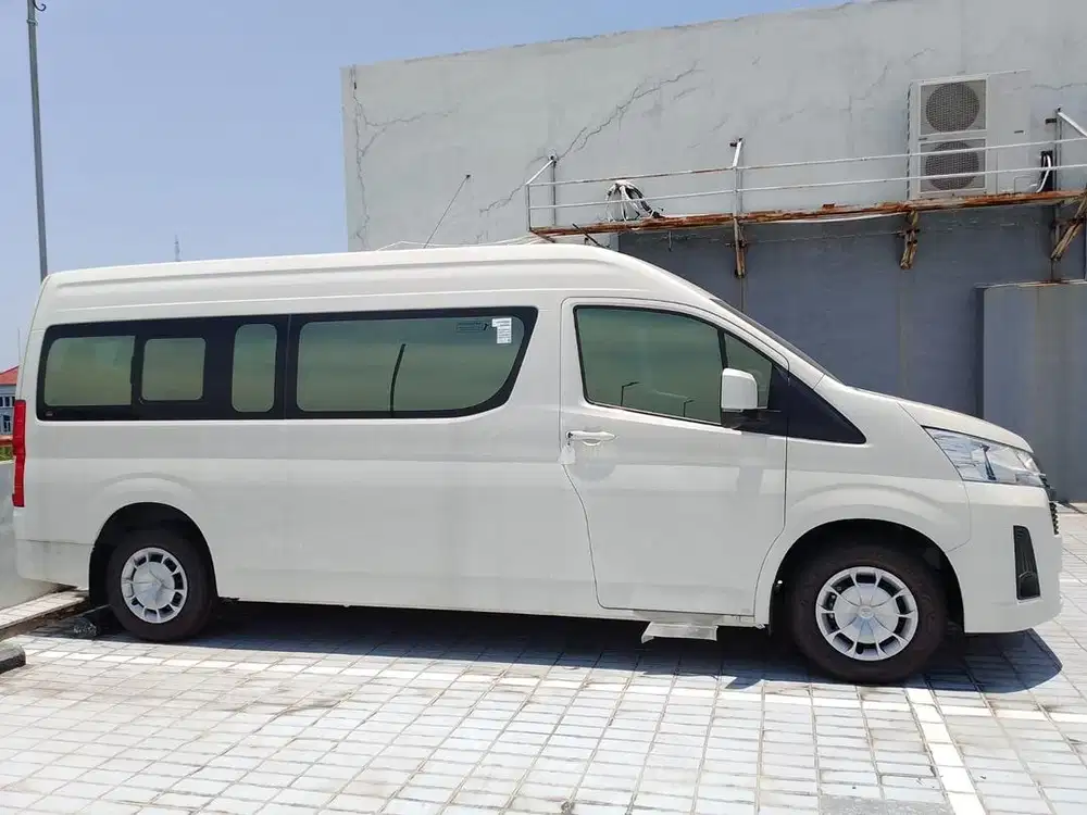 Brand New HIACe Premio 2025 Diesel OTR Putih