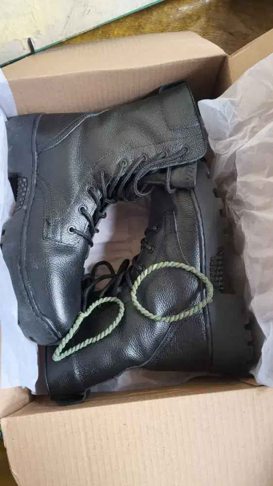 SEPATU PDL JATAH