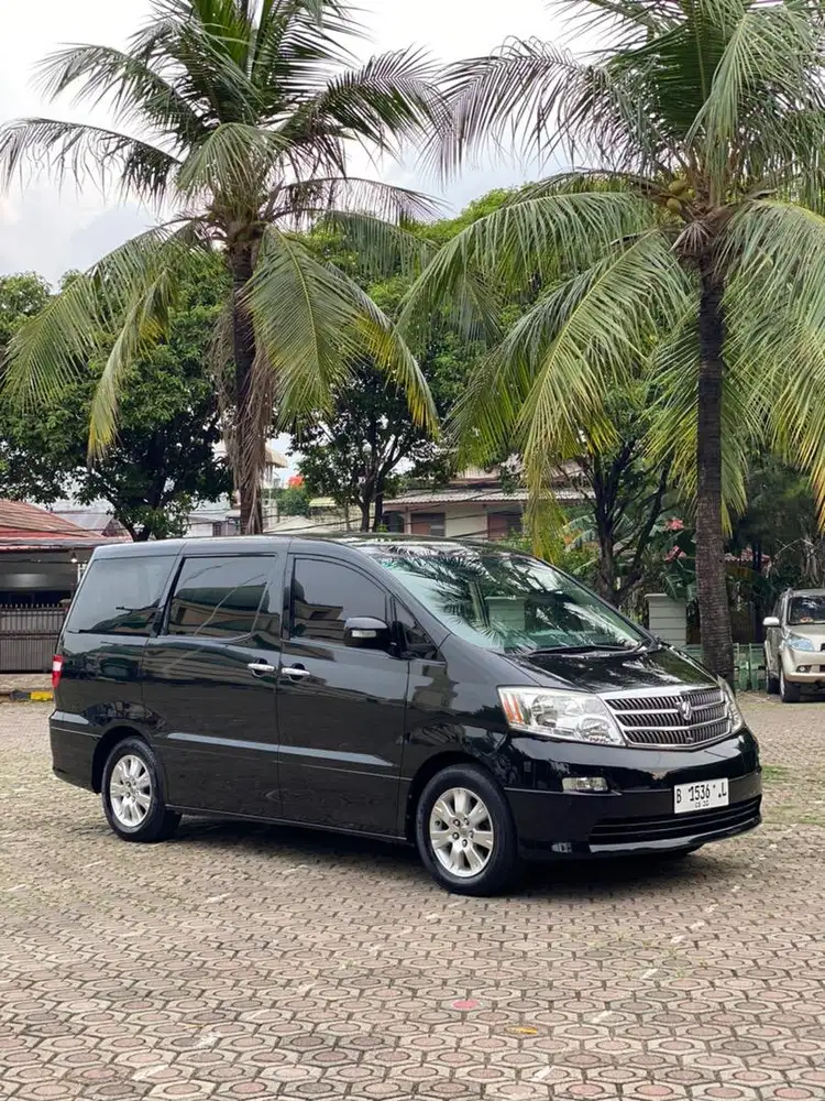 Toyota Alphard V 3.0 2005 Istimewa Low KM