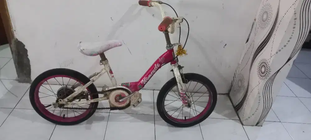 Sepeda mini anak wimcycle UK 16 siap pakai
