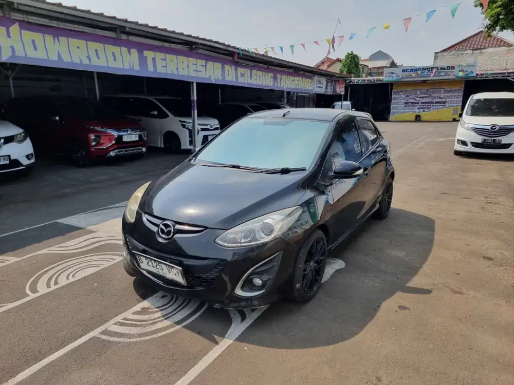 KREDIT DP 3 JT MAZDA 2 HB R 1.5 MANUAL 2013