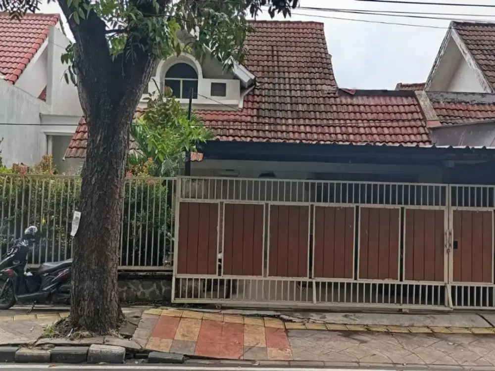 Rumah di Kencana Loka BSD, Hanya 7 Menit Ke Tol Serpong