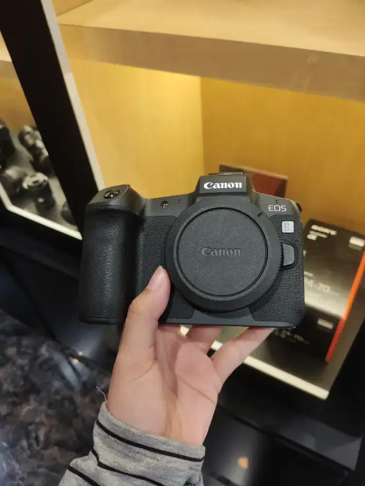 CANON EOS R BODY ONLY FULLSET SEPERTI BARU