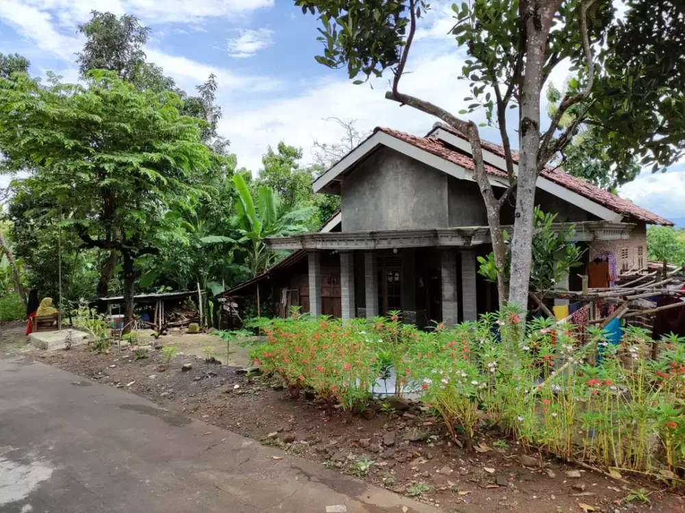 Rumah Tinggal di Ngreco Weru