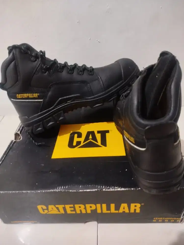 Sepatu caterpillar original
